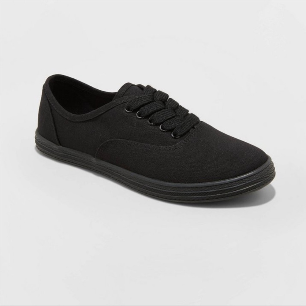 Women’s Lace Up Black Canvas Sneakers Size 11